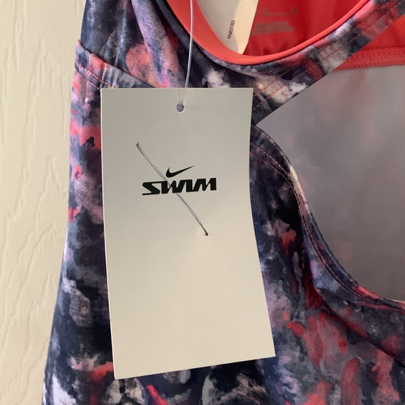 NWT Woman’s Swim Tank - Picture 4 of 4